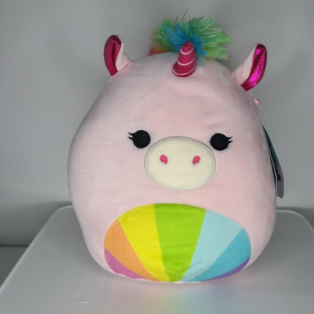 Brand NEW AUTHENTIC SQUISHMALLOWS 8" Amor the Unicorn 8in - series 30